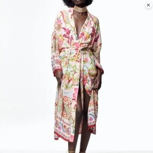 PRINTED KIMONO WITH BELT